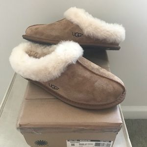 NEW! UGG Women’s Moraene Water-Resistant Slipper